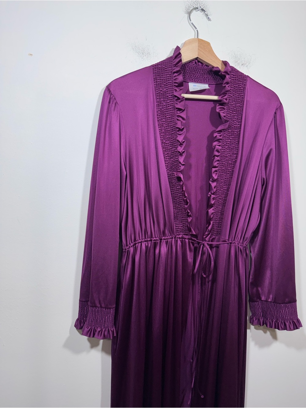 Vintage JC Penny Womens Purple Satin Long Maxi Robe size M Glam Boudoir - Picture 3 of 6